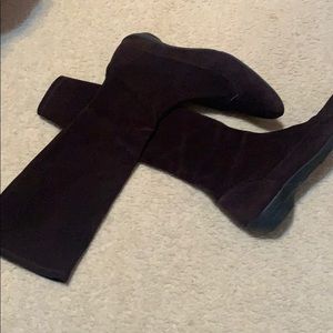 Stuart Weitzman brown suede boots